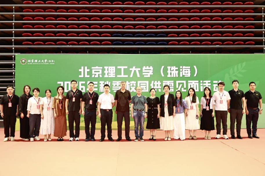 d22e15270bd31cc2d4607f27a8deb810
